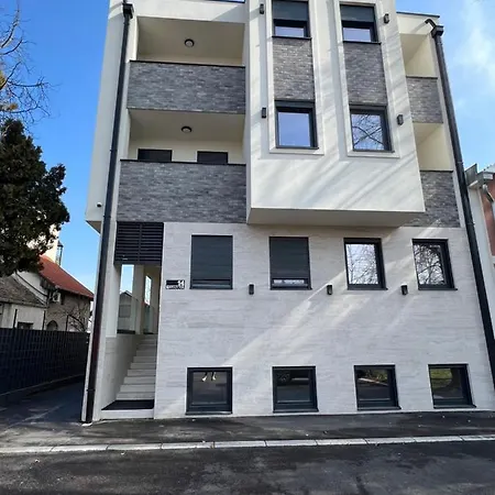 Delete 8 Appartement