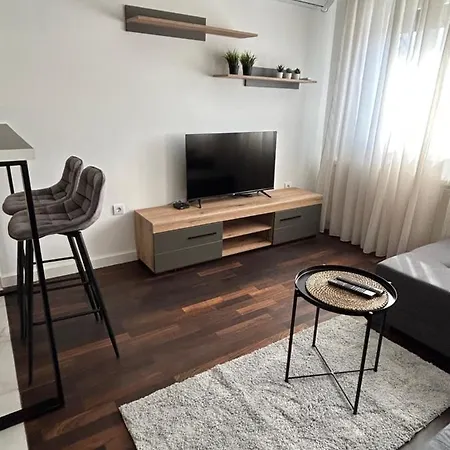 Delete 8 Apartamento