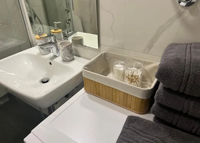 아파트 Delete 8 *