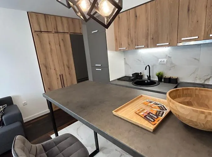 Delete 8 * 베오그라드