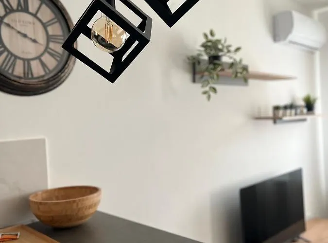 Delete 8 아파트 *