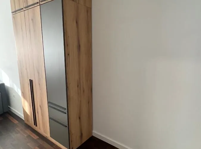 Delete 8 아파트 베오그라드