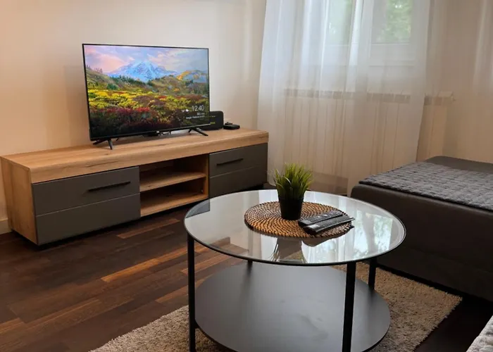 Delete 8 아파트 베오그라드